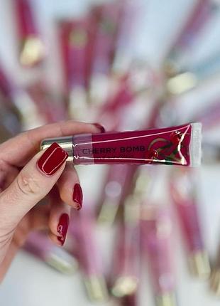 Блеск для губ victoria's secret flavored lip gloss cherry bomb