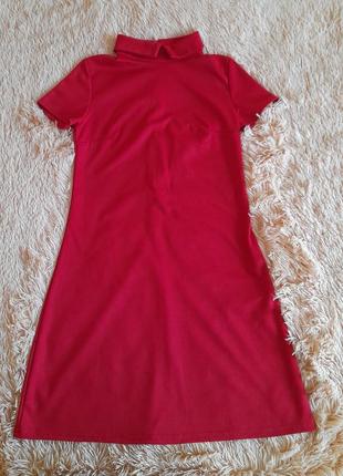 Платье красное