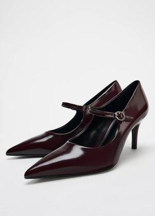 Туфлі жіночі бордові з пряжкою zara new