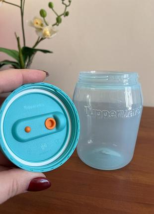 "чудо-банка" 550 мл с отверстием для трубочки tupperware