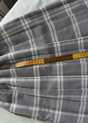 Спідниця в клітинку, шкільна