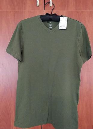 Футболка відомого бренду