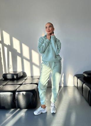 Теплый спортивный костюм. не кашлатится3 фото