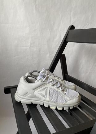 Спортивные кроссовки reebok
