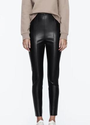 Как новые лосины zara из эко-кожи черные брюки