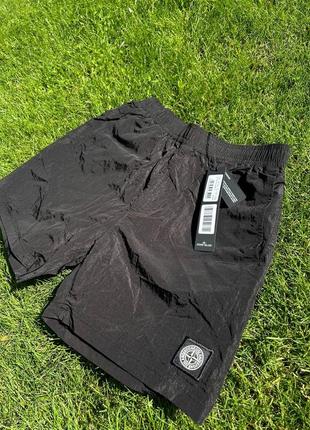 Нейлоновые шорты stone island nylon metal short