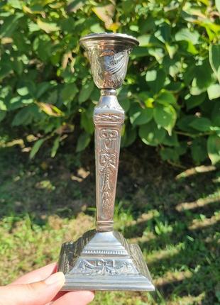 Старовинний бронзовий свічник з вишуканим рельєфним візерунком! німеччина, сер.хх...