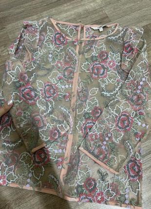 Дуже класна вишита сорочка прозора від next, стильно виглядає з топом