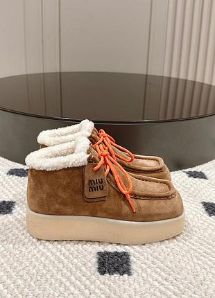 Жіночі черевики