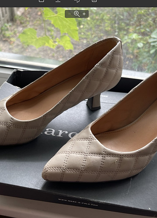 Туфлі човника бежеві в стилі chanel