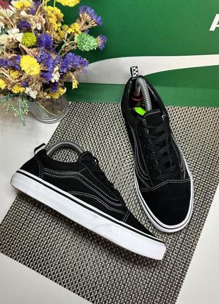 Оригінальні кеди vans