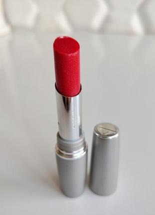 Помада для губ от эйвон avon red