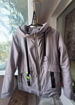 Жіноча демісезонна куртка