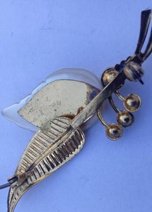 Брошь винтаж с перламутром.