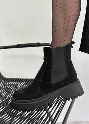 Замшеві черевики челсі зимові на хутрі, женские короткі ботинки челси натуральная замша