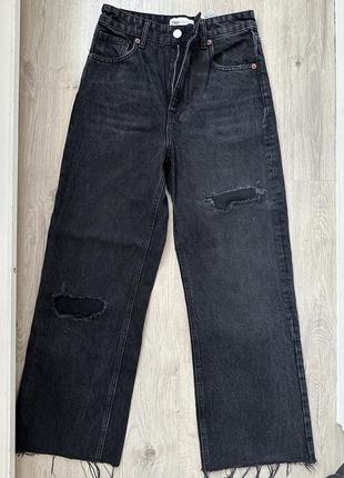 Рваные джинсы zara