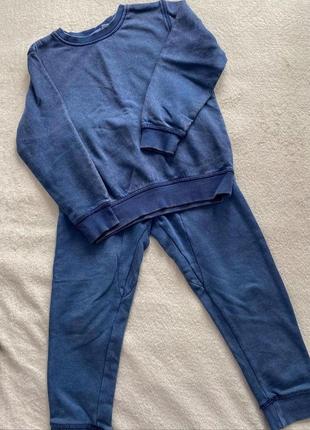 Костюм повсякденний