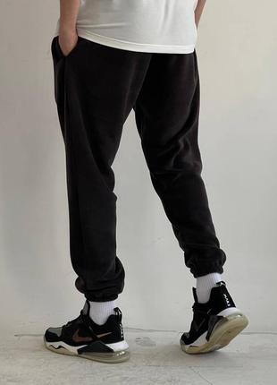Черные спортивные штаны мужские на флисе оверсайз