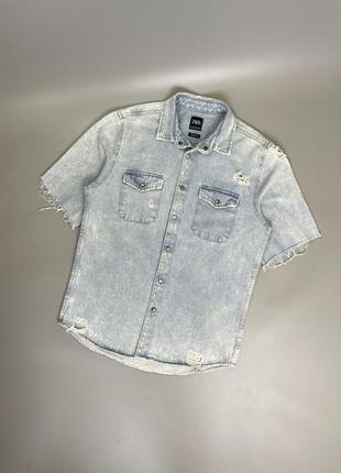Голубая джинсовая летняя рубашка zara, oversized, оверсайз, порованная, рваная, зара, теннисика, гавайка, с порванстями