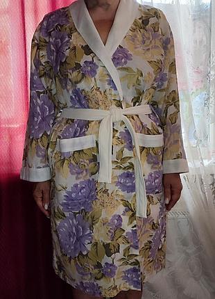 Красивые легкий халатик на запах 50/58