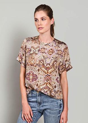 Брендова блуза із віскози summum