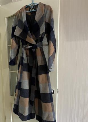 Пальто осеннее