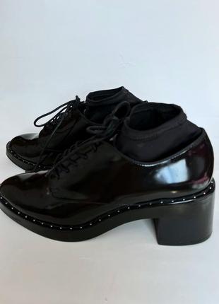 Лакированные туфли zara, 36p.3 фото