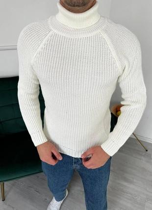 Теплый и стильный свитер (белый)