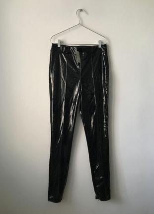 Новые латексные брюки с высокой талией asos river island черные лаковые виниловые штаны с разрезами6 фото