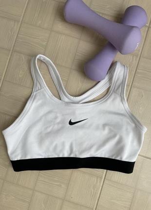 Спортивний топ nike