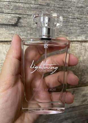 Парфумована вода пелюстки троянд, lightning collection, lr
