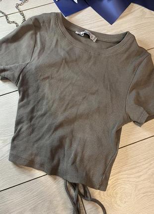 Топ футболка с открытой спиной