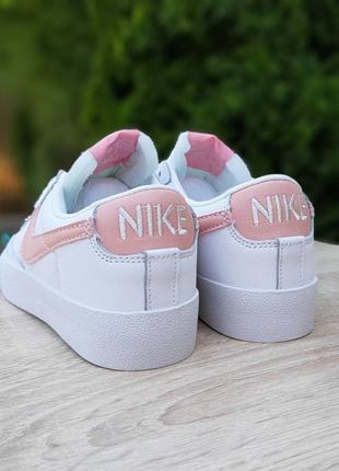 Жіночі шкіряні кросівки nike blazer low white pink найк блейзер низькі3 фото