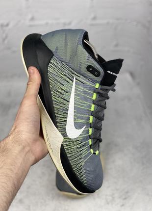 Баскетбольні кросівки nike3 фото