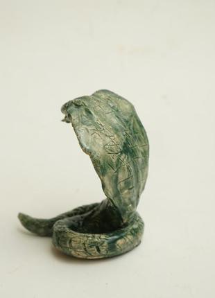 Статуэтка змеи зеленой декор кобра