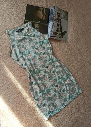 Платье в цветы new look