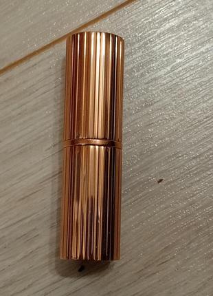 Charlotte tilbury помада матовая нишевая