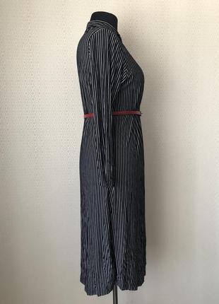 Стильное трикотажное черное платье рубашка в вертикальную белую полоску, размер l-3xl4 фото