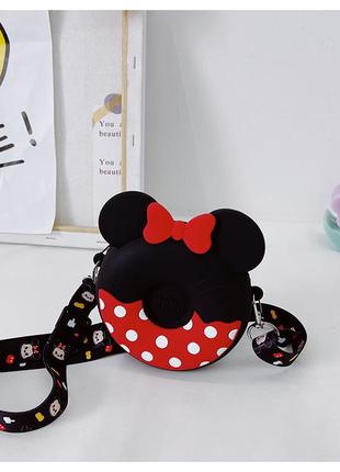 Дитяча сумочка силікон mickey mouse. дитяча силіконова сумка на плече 14*12*4