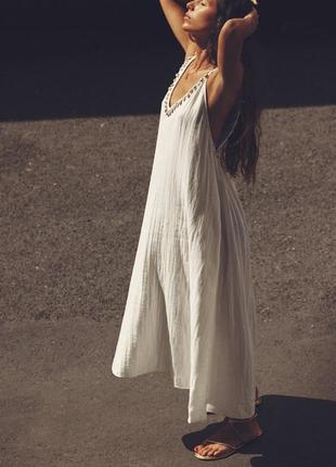 Длинное белое платье украшено ракушками от zara, размер xs*7 фото