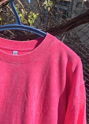 Стильна однотонна оверсайз футболка в розевому кольорі 😍4 фото