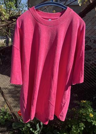 Стильна однотонна оверсайз футболка в розевому кольорі 😍7 фото