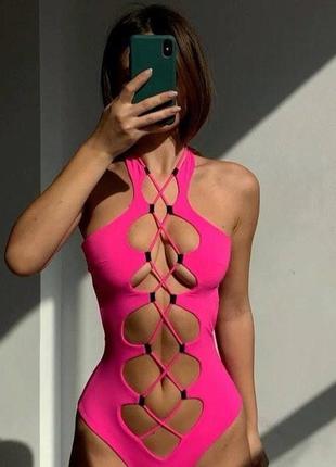 💋суцільний купальник з шнурівкою в рожевому неоновому та чорному кольорі, розмір s,m