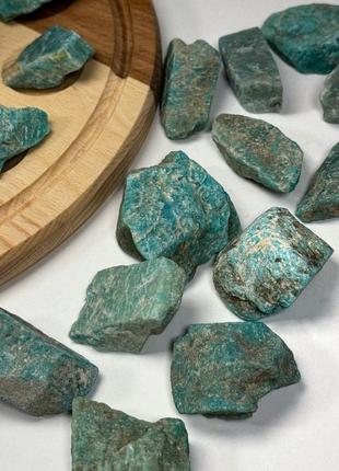 Камень амазонит