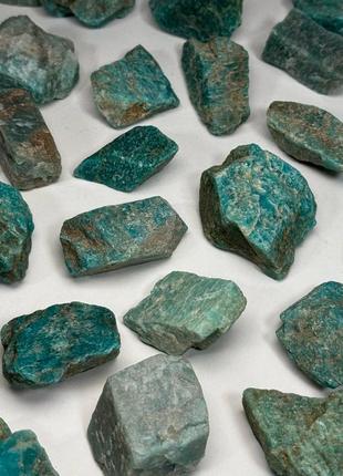 Камень амазонит