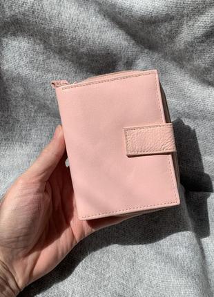 Женский нежно розовый,кожаный кошелек от tommy &amp; kate