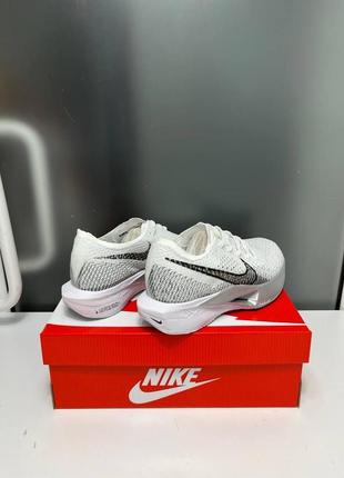 Уцінка, дефект‼️ чоловічі кросівки nike air zoom vaporfly white black / найк аір  зум білі літні кроси3 фото