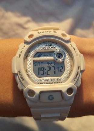 Наручные часы casio baby-g blx-100-7er белые