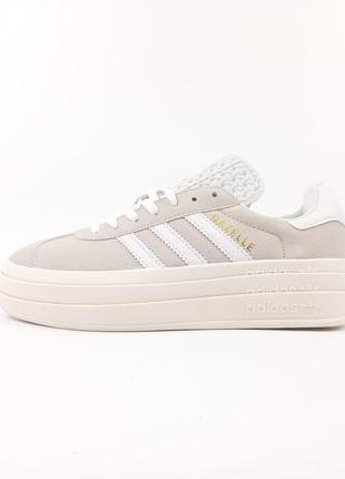 Женские замшевые кроссовки adidas gazelle bold white grey адидас газели на платформе