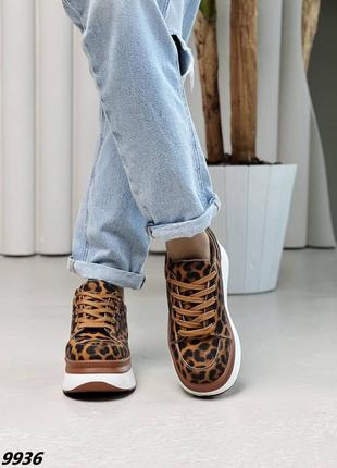 Женские кроссовки в леопардовый принт9 фото